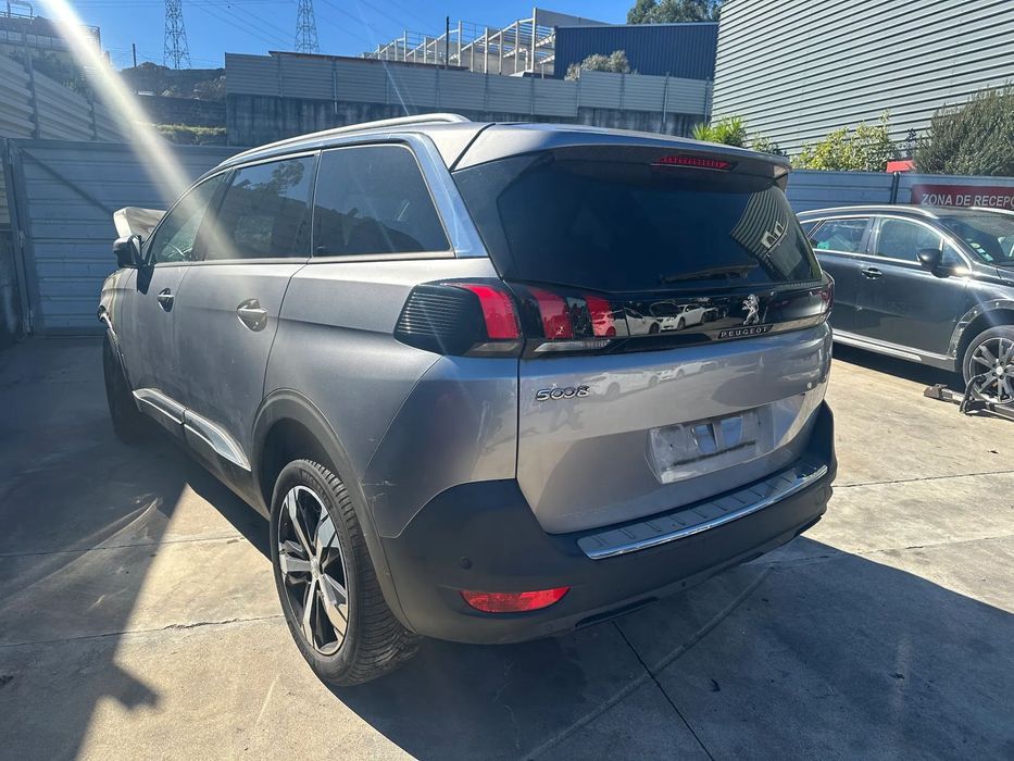 PEUGEOT 5008 1.2 PURETECH 7 LUGARES 130 CV CAIXA AET8 DE 2019