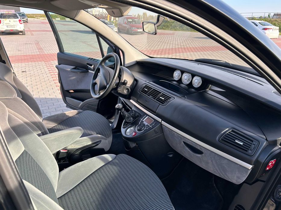 Citroen C8_2.0 HDI 136KM_7 miejsc_Lift