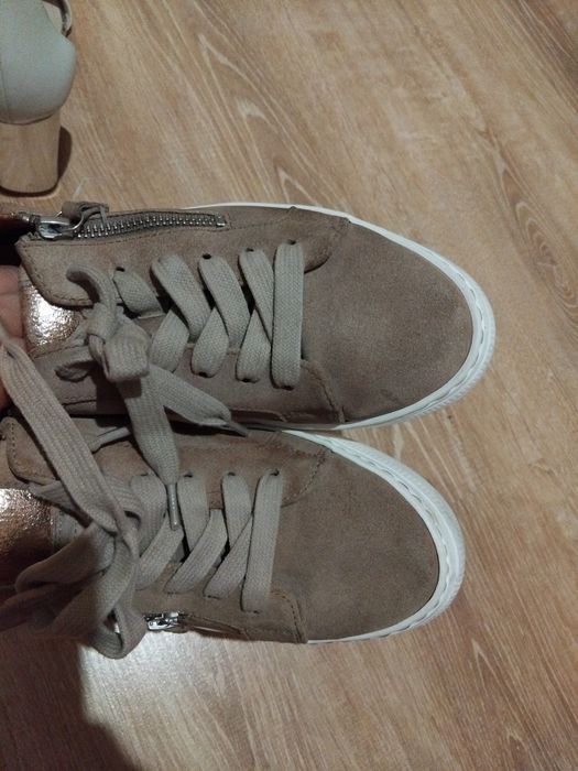 Сандалі , босоніжки Clarks 39 Розмір. 25.5см