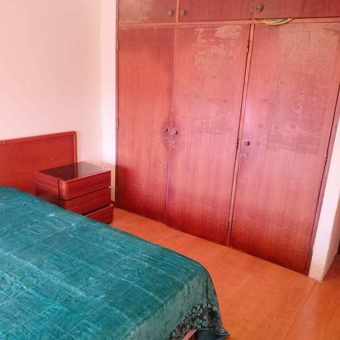 Quarto a trabalhadores