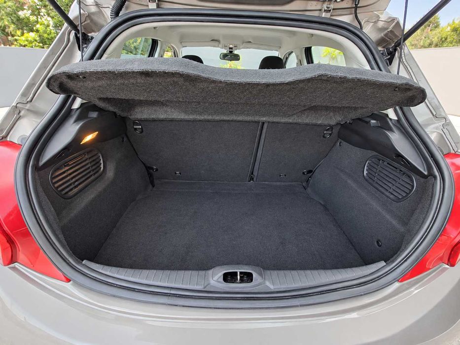 Peugeot 208 1.6 Hdi
