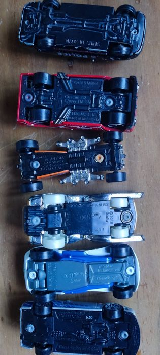 Машинки Hot Wheels,