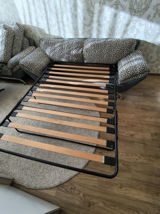 Диван з кріслами