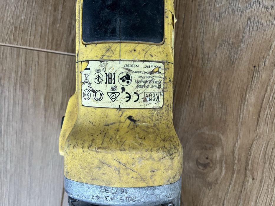 Szlifierka Dewalt DCG405 body