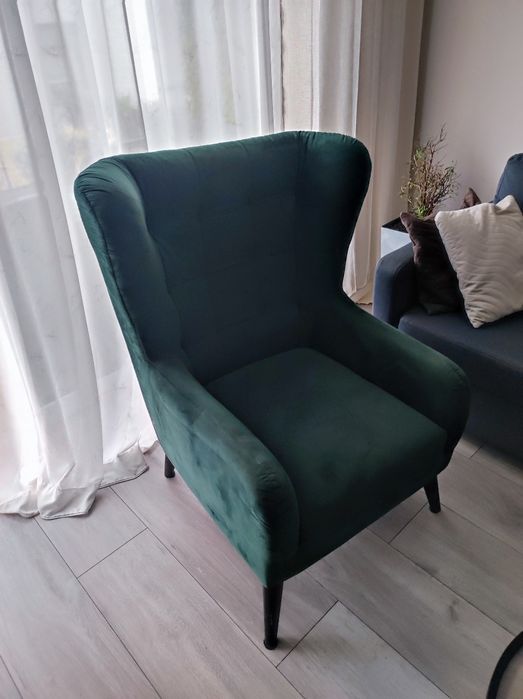 Kanapa wraz z fotelem (uszak)