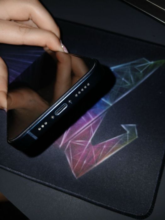 продам айфон 13 на 128 гб