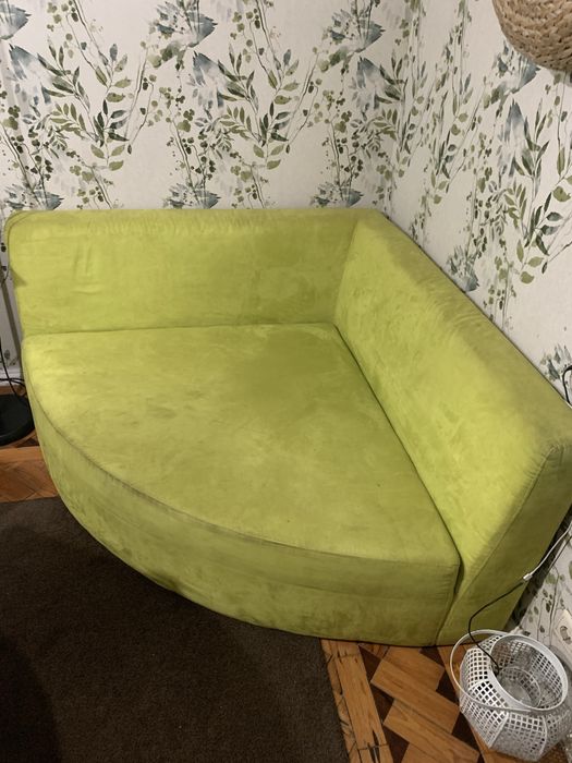 Sofá de canto verde
