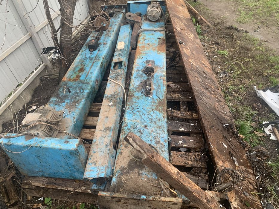 Продам автомобільний підйомник