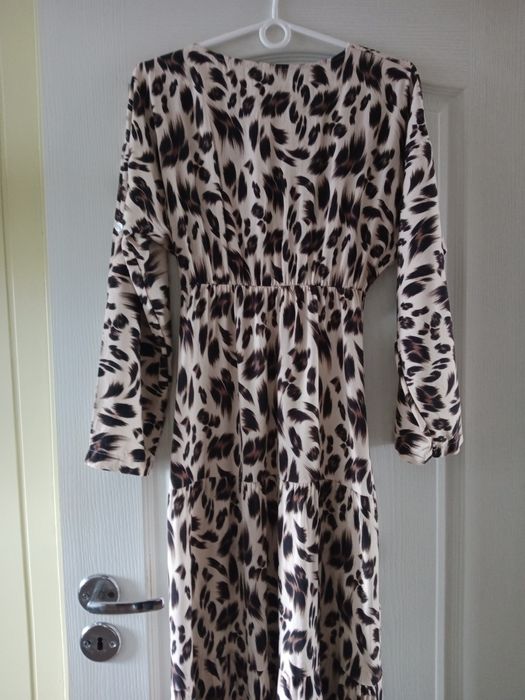 Sukienka w panterkę