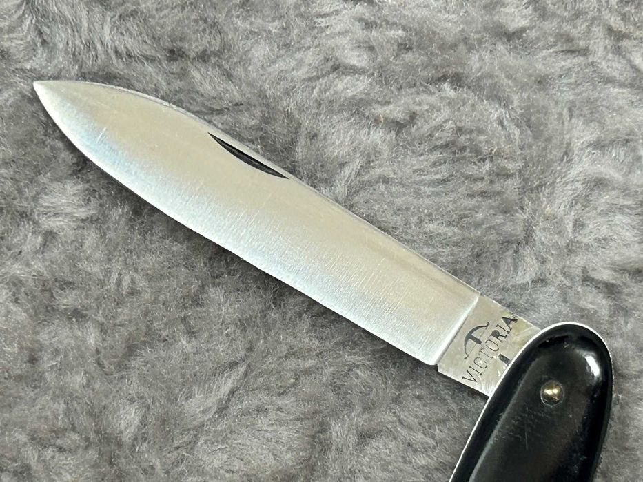 Zabytkowy scyzoryk Victorinox Victoria Model "83" - 1943...1970