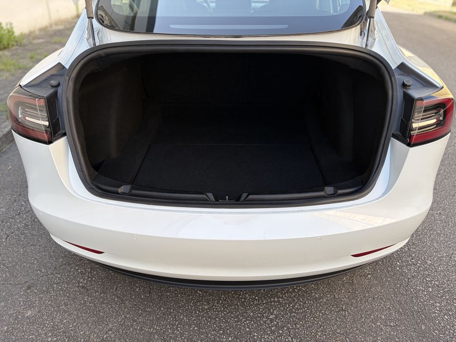 Tesla Model 3 SR+ 325cv
