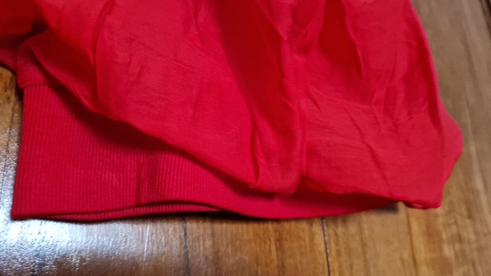 T-shirt vermelha tamanho S