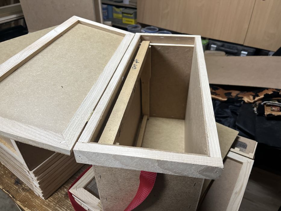 Ящик для бджіл, ловушка, дадан, рамонос, пакети