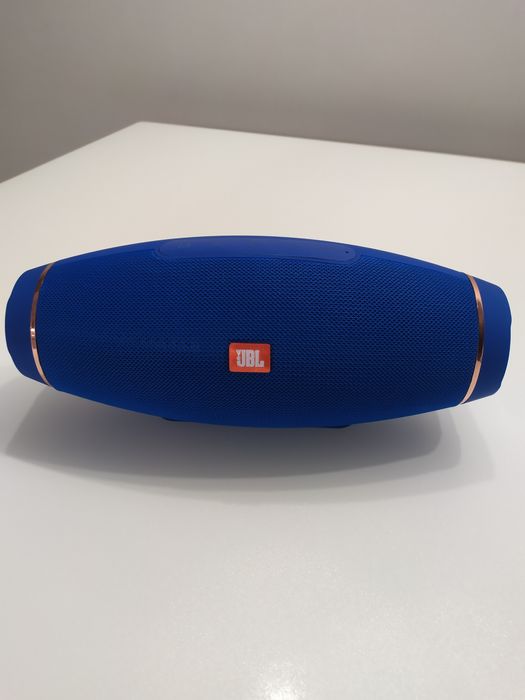 Блютуз колонка JBL . Новая.