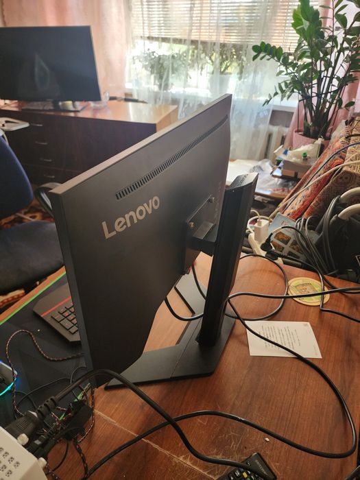 Монітор lenovo legion r24e 24 дюйма 180hz full hd