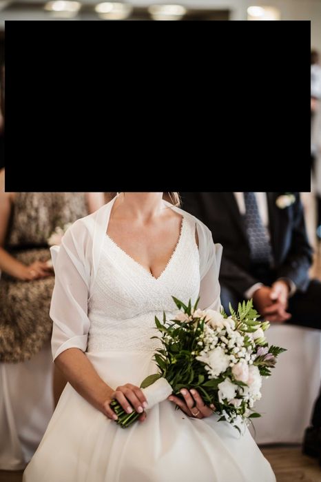 Piękna suknia ślubna w rozmiarze ~36