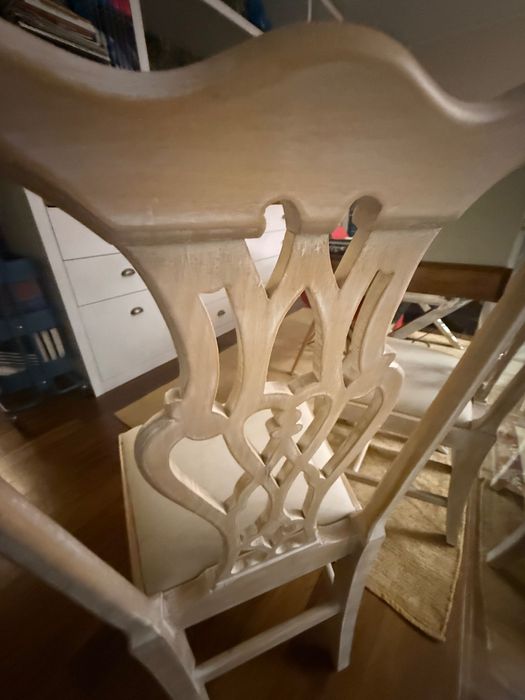 2 cadeiras chipandale brancas