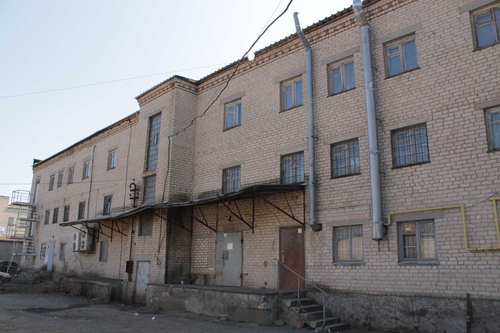 Оренда складів 24 м2, 25 м2, 51 м2, м. Апостолове, вул. Центральна, 49