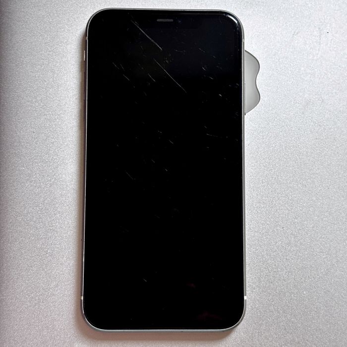 Продам iPhone 11 128 GB White (білий)