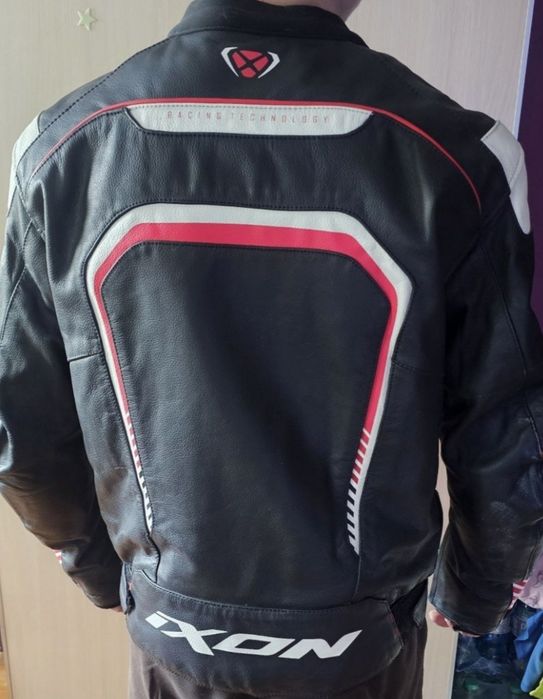 Skórzana kurtka motocyklowa IXON 50 L