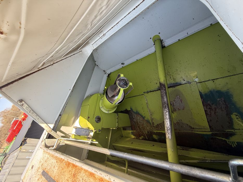 Комбайн зернозбиральний Class Dominator 76