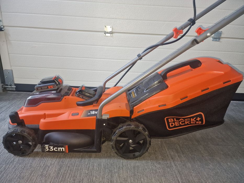 Corta Relva a bateria Black and Decker