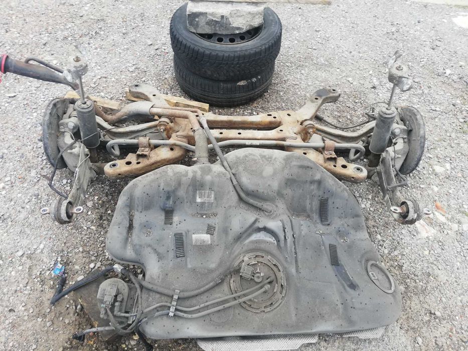 Opel Insygnia 12r. Servo , ABS , hamulec ręczny i inne cześci