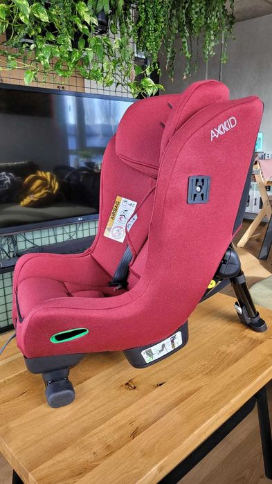 Sprzedam fotelik samochodowy Axkid Minikid 4