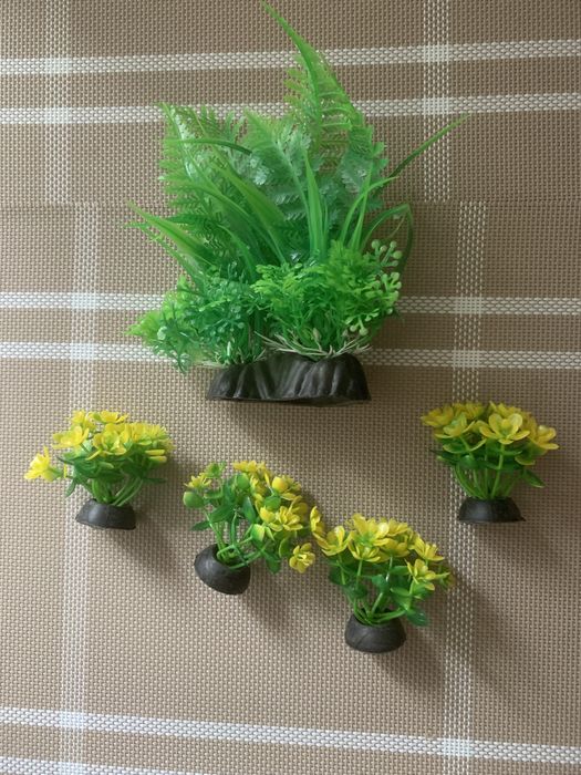 Продам набор іскуствєних водорослей для маленького акваріума