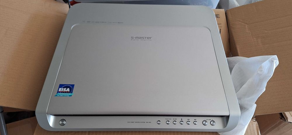 systema de som de cinema Sony et gravador de film video Panasonic