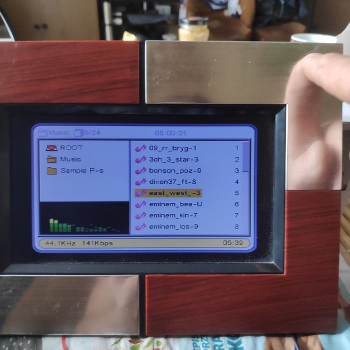 Ramka foto muzyka zegar budzik + 2Gb karta