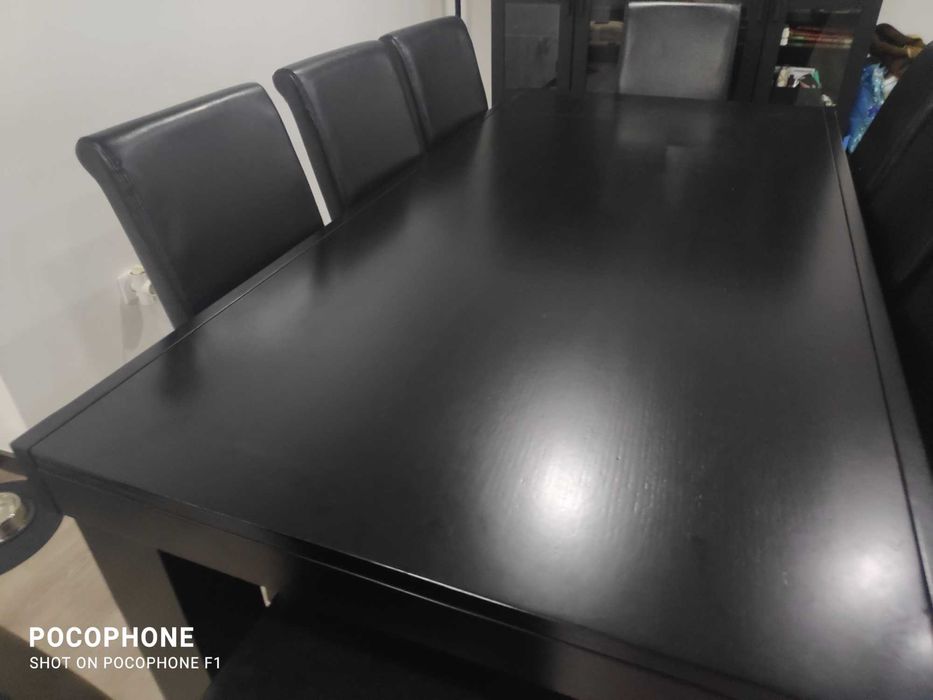 Mesa de sala extensível com 8 cadeiras - excelente estado