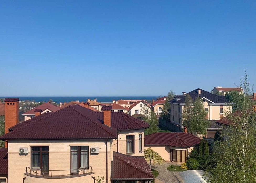 Продаж 3-х рівневого, 2-х поверхового будинку в Совіньйоні.