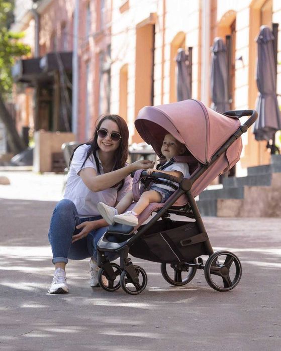 Коляска Carrello Bravo . Детская прогулочная коляска Каррелло Браво