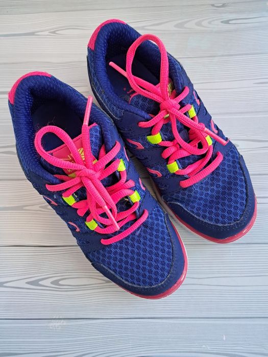 Кросівки Nike Adidas Karrimor