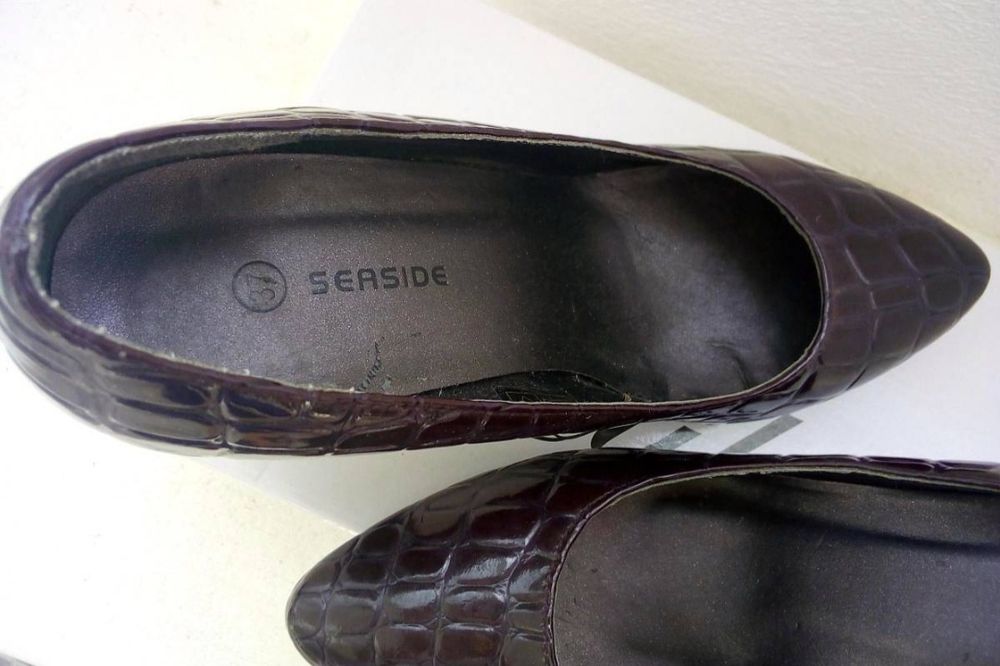 Sapatos marca Seaside , tamanho 37