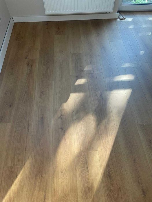 Panele podłogowe dąb pinot miodowy