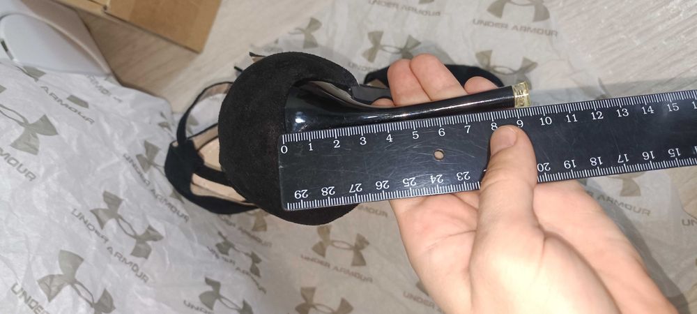 Босоніжки чорні, відкритий носок 38р