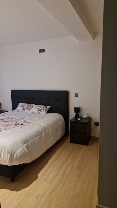 Arrendo 2  quartos para estudantes ( raparigas ) Leiria