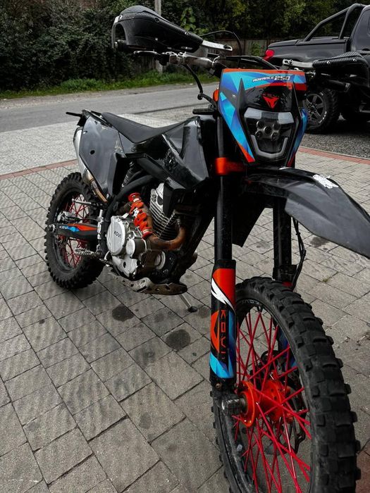 Продам кові адванс 250