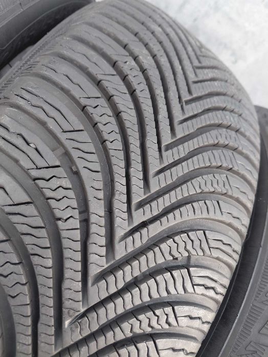 Резина зима 95% Michelin Alpin 5 205.55.16