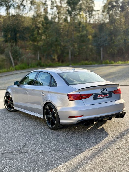 Audi A3 Limousine 1.6 TDI S-LINE kit RS3
