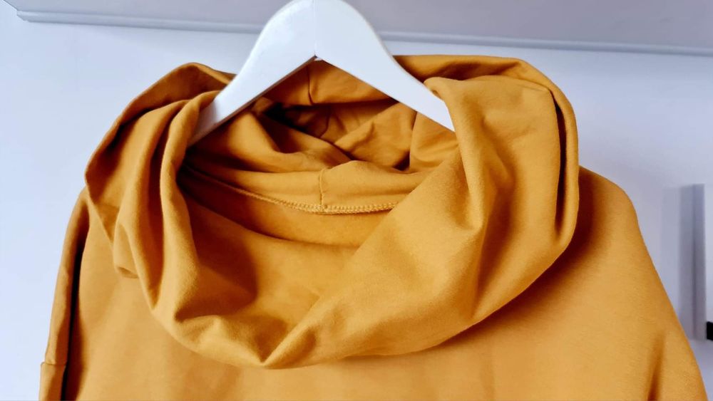 NOWA Bluza damska z kominem