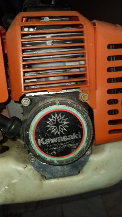 Vendo Corta Relva Kawasaki preço negociavel!