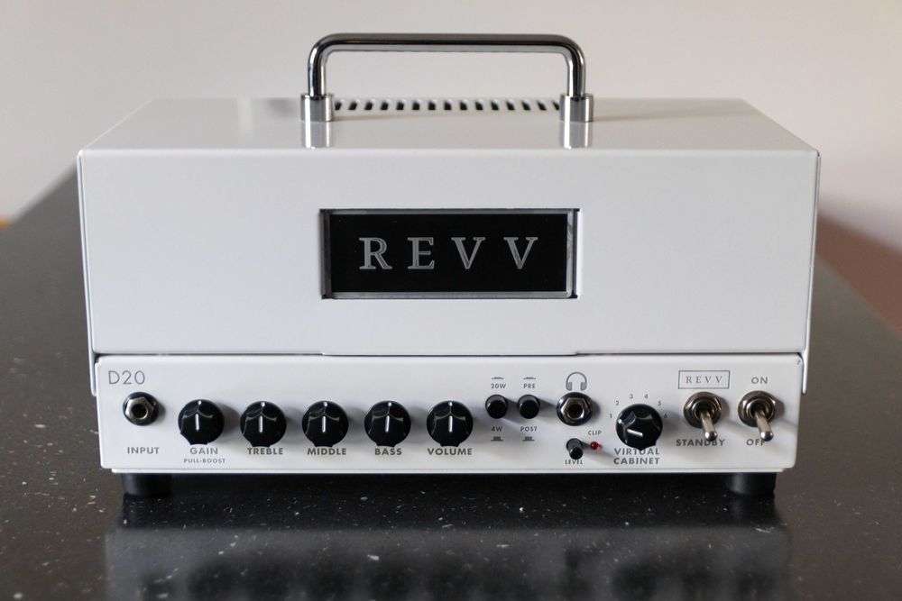 REVV D20 – Amplificador Valvulado 20W com Two Notes