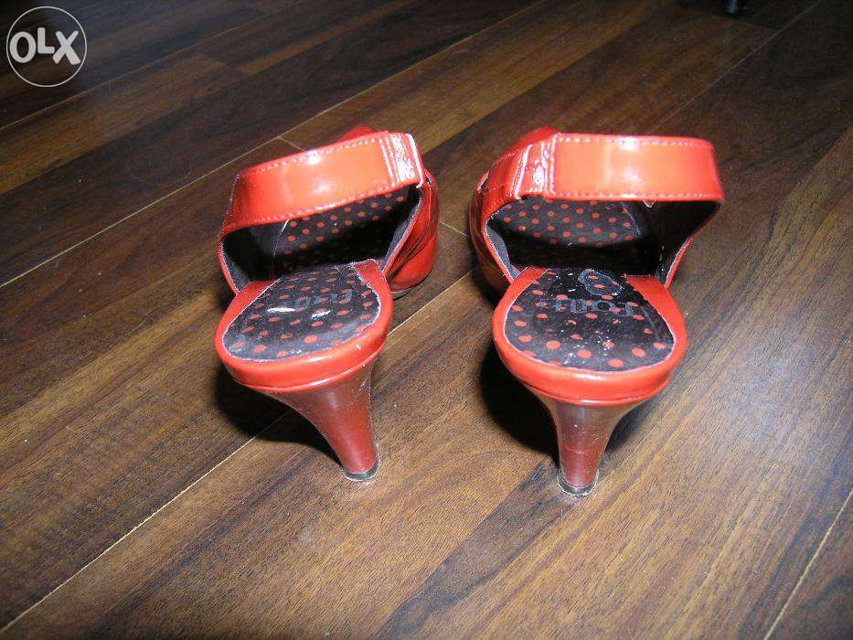 Buty damskie lakierowane 38