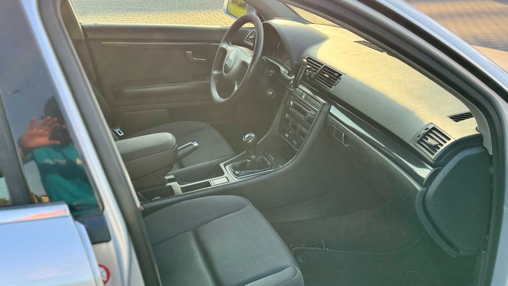 Audi A4 B6 Avant 1.9 TDI 2003 manual