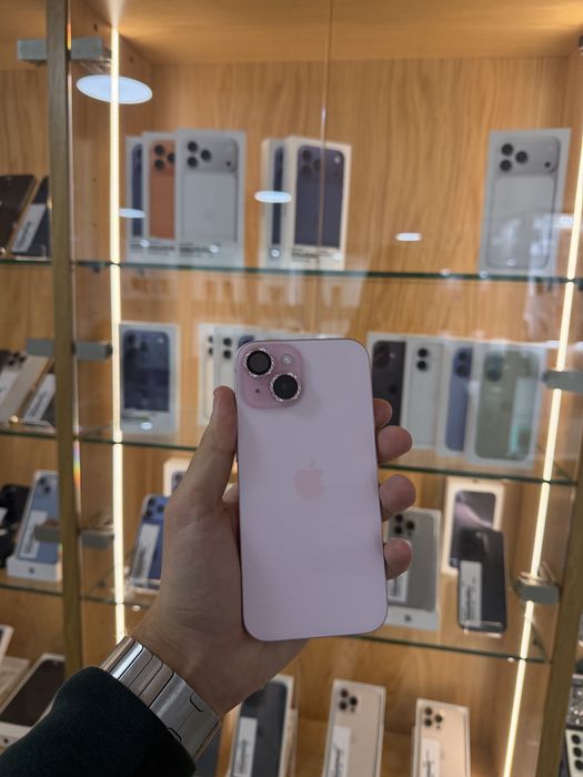 IPHONE 15 128GB COMO NOVO