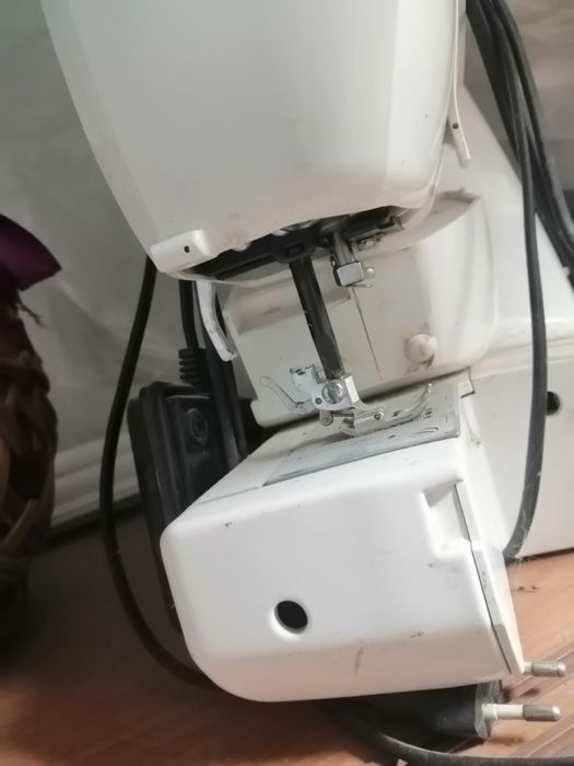 Електро-механічна швейна машинка JAGUAR XR-14