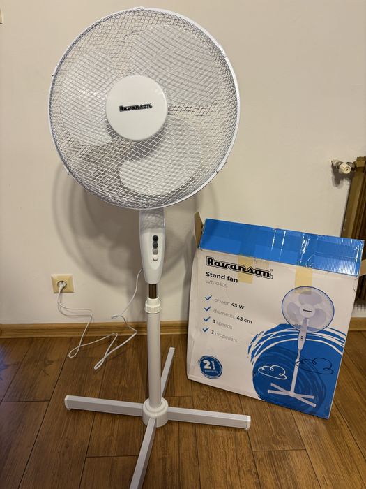 Wiatrak stojący Ravanson WT-1040S 45W